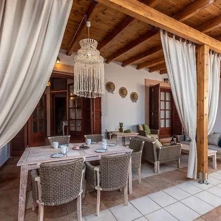 Casa Aestas Lachania