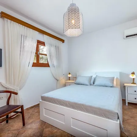 Casa Aestas Lachania