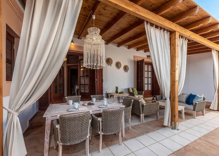 Casa Aestas Lakhania